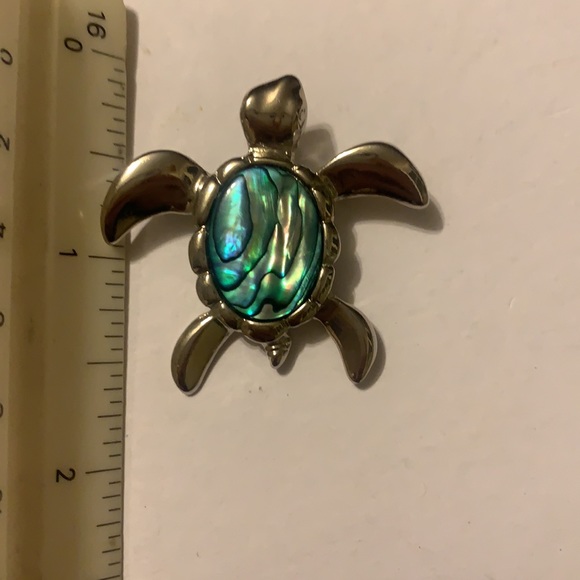 Hawaiian Turtle blue shell brooch - Picture 8 of 11